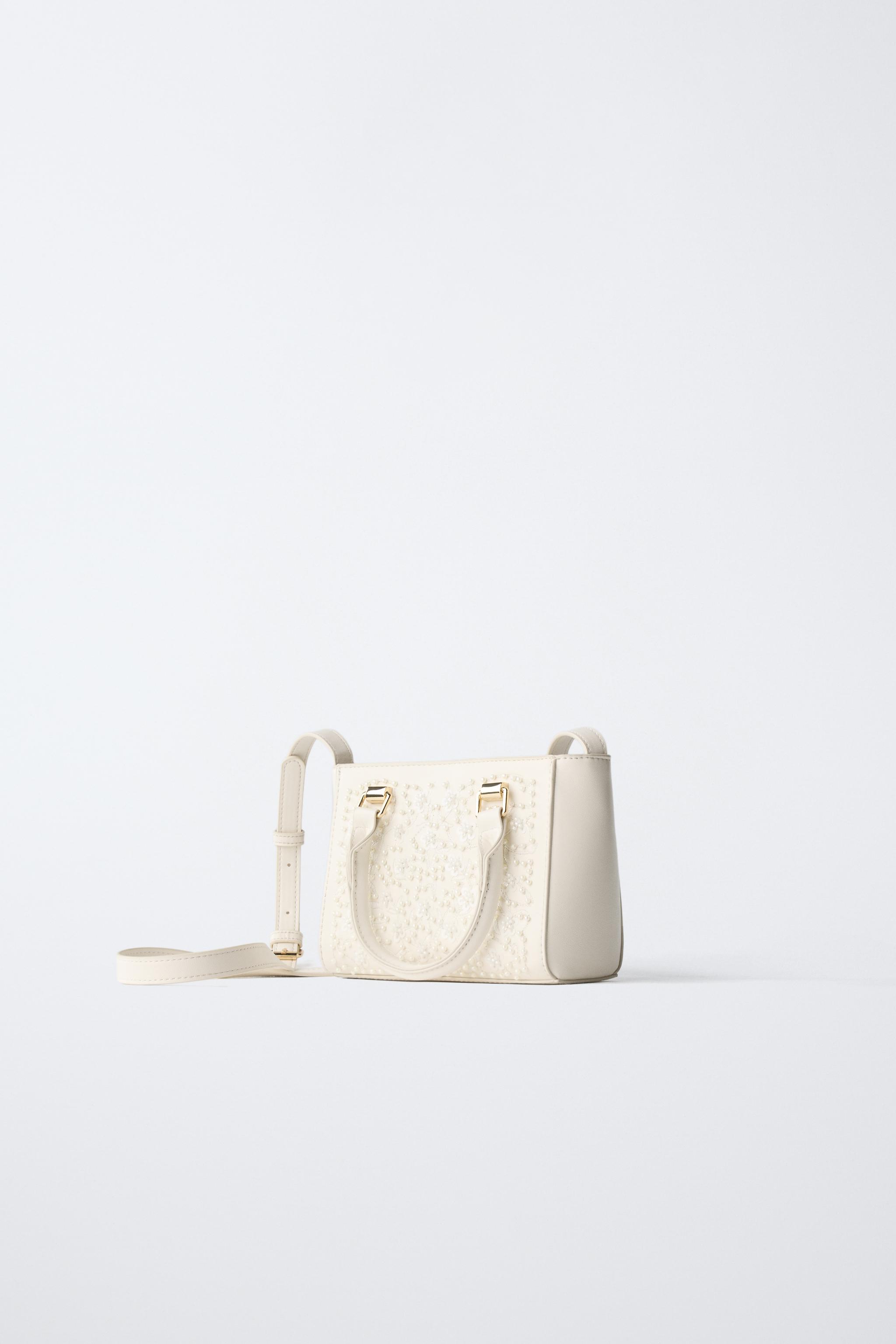 SAC BANDOULIÈRE AVEC PETITES PERLES